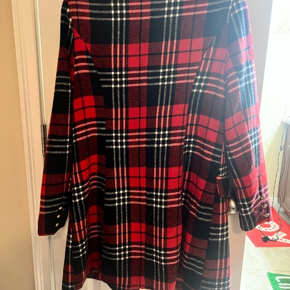 Blazer - Picture 4 of 5